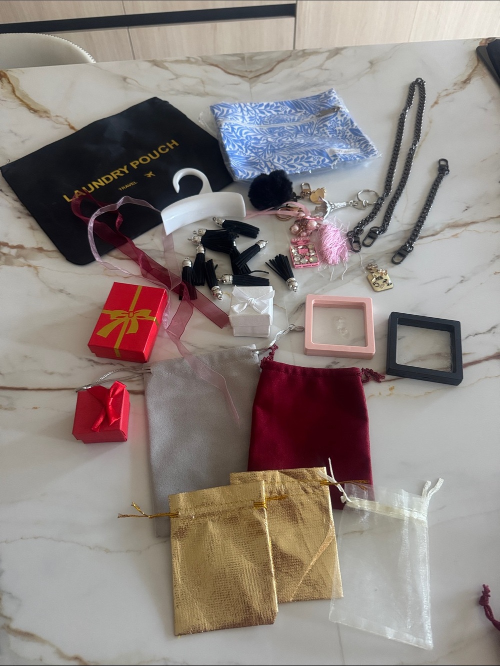 Perfect bundle for sellersJewelry Pouches keychain boxes purse chain